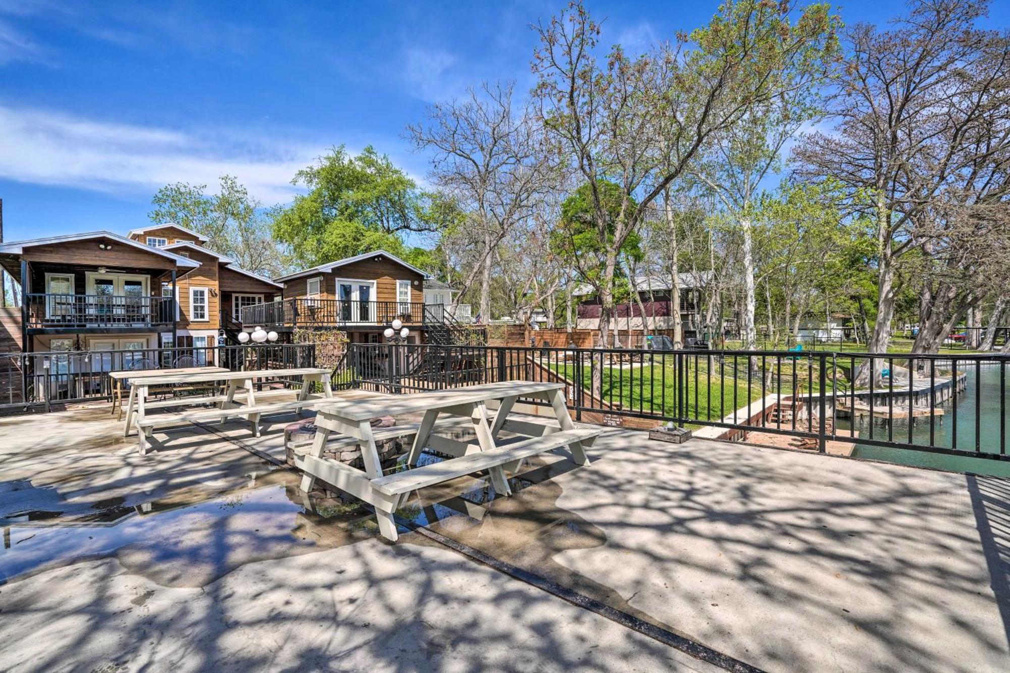 Waterfront Guadalupe River Lodge Home With Dock! Seguin Exterior foto